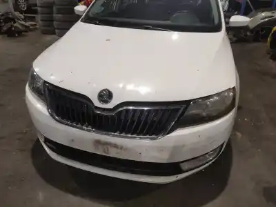 Veículo de Sucata skoda rapid ambition do ano 2015 alimentado cxm