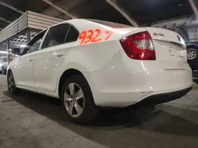 Veículo de Sucata skoda rapid ambition do ano 2015 alimentado cxm