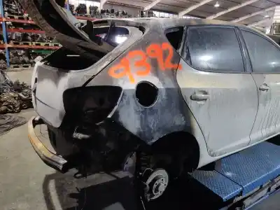 Veicolo di demolizione SEAT IBIZA (6J5)  dell'anno 2011 alimentato CAY