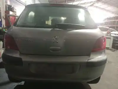 Véhicule à la ferraille PEUGEOT 307 (S1)  de l'année 2003 alimenté NFU