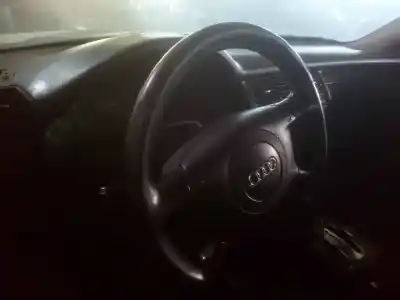 Veículo de Sucata audi a8 (d2) 2.5 tdi do ano 2002 alimentado ake