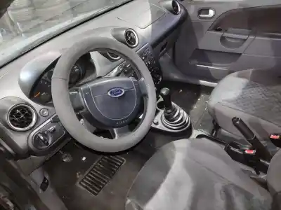 Veículo de Sucata ford fiesta (cbk) ambiente do ano 2002 alimentado fxjb