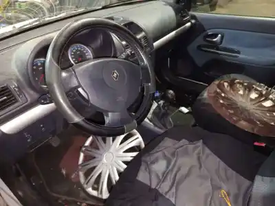 Veículo de Sucata renault clio ii fase ii (b/cb0) base authentique 75 cv / 55 kw do ano 2005 alimentado d4f