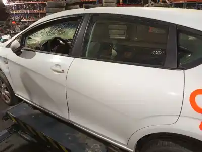 Veicolo di demolizione seat leon (1p1) reference dell'anno 2006 alimentato bxe