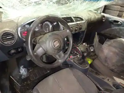 Veicolo di demolizione seat leon (1p1) reference dell'anno 2006 alimentato bxe