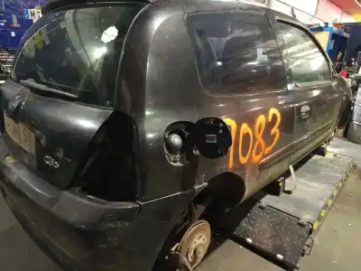 Veicolo di demolizione renault clio ii fase ii (b/cb0) base authentique dell'anno 2004 alimentato k4m a7