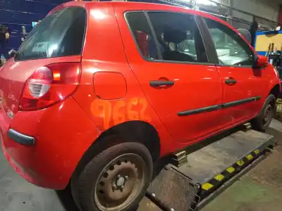 Veículo de Sucata renault clio iii 20 aniversario do ano 2006 alimentado k9k t7