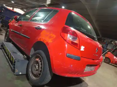 Veículo de Sucata renault clio iii 20 aniversario do ano 2006 alimentado k9k t7