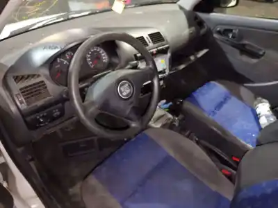 Veículo de Sucata seat ibiza (6k1) select do ano 2001 alimentado aud