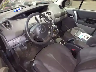 Veículo de Sucata renault scenic ii i- music do ano 2007 alimentado f9q l8