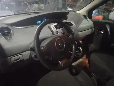 Scrapping Vehicle RENAULT SCENIC II  of the year 2007 powered K9K P7