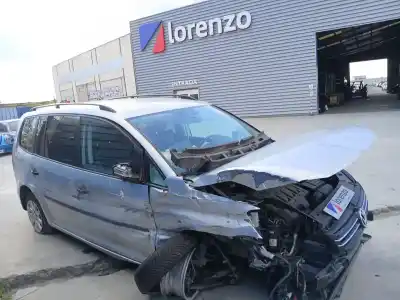 Veículo de Sucata VOLKSWAGEN TOURAN (1T3) 1.6 TDI do ano 2013 alimentado CAYC
