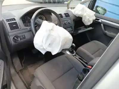 Veículo de Sucata volkswagen touran (1t3) 1.6 tdi do ano 2013 alimentado cayc