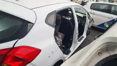 Veicolo di demolizione kia cee'd (jd) 1.6 crdi 110 dell'anno 2017 alimentato d4fb