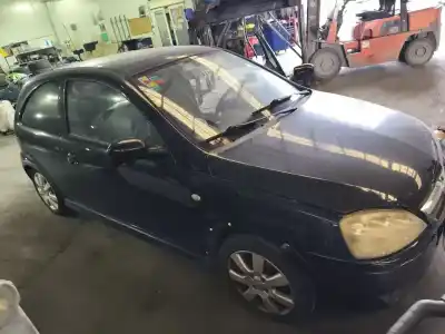 Véhicule à la ferraille opel corsa c (x01) 1.2 (f08, f68) de l'année 2000 alimenté z 12 xep
