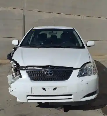 Veículo de Sucata TOYOTA COROLLA (E12) 2.0 D-4D Linea Sol Berlina do ano 2003 alimentado 1CDFTV