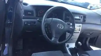 Veículo de Sucata toyota corolla (e12) 1.6 16v do ano 2002 alimentado 3zzfe