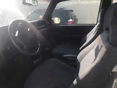 Здавання транспортного засобу ssangyong korando 2.3 turbodiesel cat року 2000 потужний 