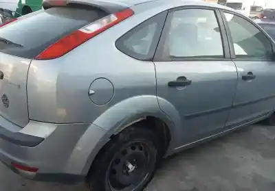Veículo de Sucata ford focus berlina (cap) ghia do ano 2005 alimentado hwda