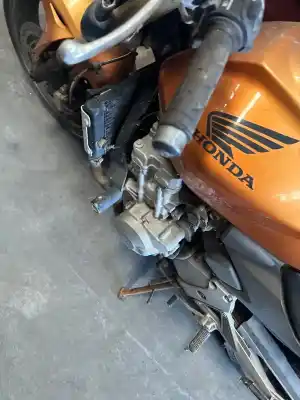 Véhicule à la ferraille HONDA                                              CB HORNET                                                                                                                                                                                                                                                  CB 600 F HORNET (PC34)                                                                                                                                                                                                                                     de l'année 2005 alimenté 