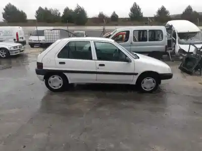Veículo de Sucata CITROEN SAXO 1.4 SX do ano 1996 alimentado 