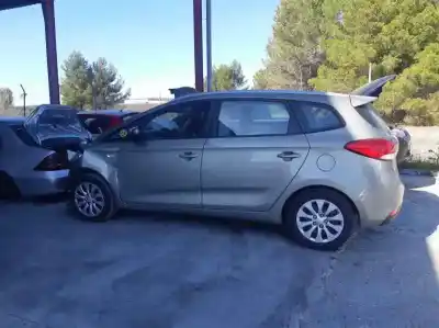 Veículo de Sucata KIA CARENS ( ) 1.7 CRDi CAT do ano 2015 alimentado D4FD