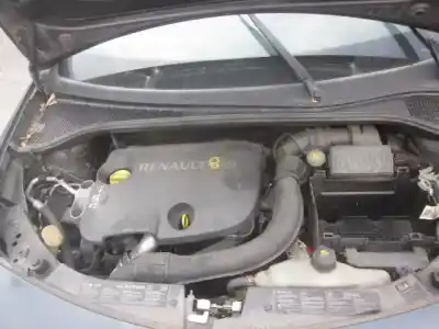 Veicolo di demolizione renault clio iii 1.5 dci diesel cat dell'anno 2001 alimentato k9k718