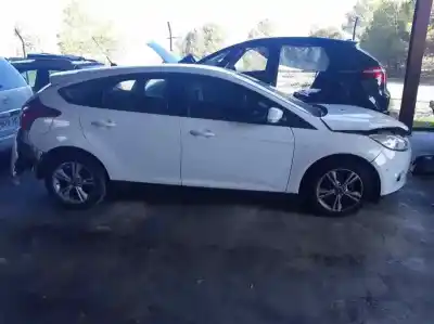 Veículo de Sucata FORD FOCUS LIM. (CB8) 1.0 EcoBoost CAT do ano 2011 alimentado M1D-A-B-C