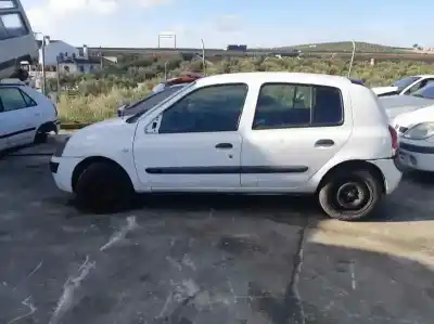 Утилизация автомобиля RENAULT CLIO II FASE II (B/CB0) Authentique года 2001 питание K9K702