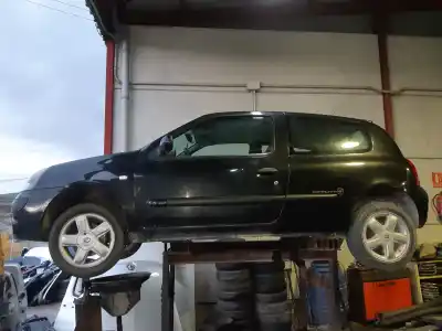 Утилизация автомобиля RENAULT CLIO II FASE II (B/CB0) 1.4 16V года 2005 питание 