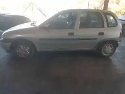 Scrapping Vehicle OPEL CORSA B 1.0 12V CAT (X 10 XE / LW3) of the year 2000 powered X10XE