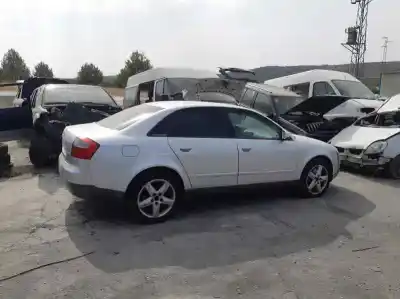Veicolo di demolizione AUDI A4 BERLINA (8E) 2.5 V6 24V TDI CAT (AYM) dell'anno 2002 alimentato AYM