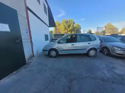 Здавання транспортного засобу RENAULT SCENIC (JA..) 1.9 DCI Authentique року 2002 потужний  Здавання транспортного засобу RENAULT SCENIC (JA..) 1.9 DCI Authentique року 2002 потужний
