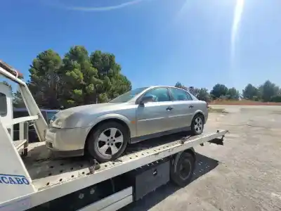 Veicolo di demolizione OPEL VECTRA C BERLINA 2.0 DTI dell'anno 2003 alimentato Y20DTH
