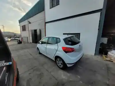 Veículo de Sucata kia venga (yn) 1.4 cvvt do ano 2011 alimentado d4fci