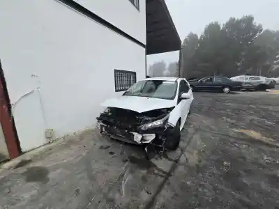 Veicolo di demolizione ford focus lim. trend dell'anno 2017 alimentato xwda