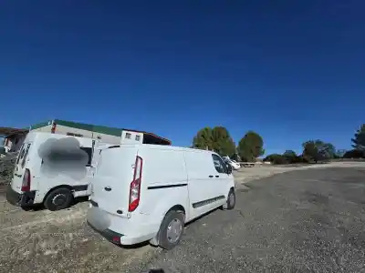 Veicolo di demolizione ford transit custom kombi 2.0 tdci cat dell'anno 2023 alimentato bkfb