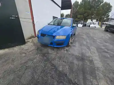 Veicolo di demolizione FIAT STILO (192) * dell'anno 2004 alimentato 192A5000