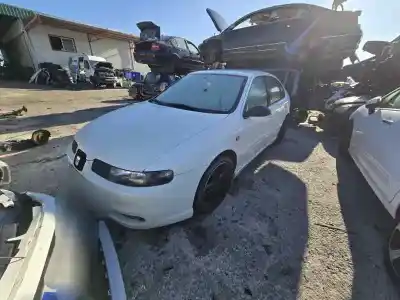 Scrapping Vehicle seat leon (1m1) * of the year 2003 powered arl