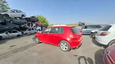 Veicolo di demolizione volkswagen golf vii variant (ba5, bv5) 1.6 tdi dell'anno 2015 alimentato clha