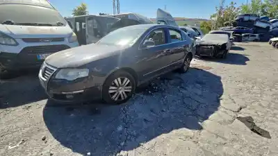 Veicolo di demolizione VOLKSWAGEN PASSAT B6 (3C2)  dell'anno 2007 alimentato BKD