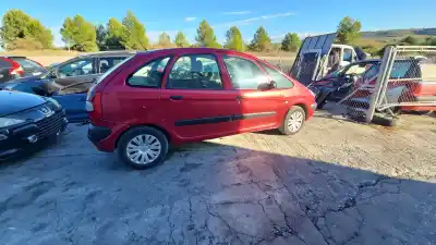 Véhicule à la ferraille CITROEN XSARA PICASSO (N68)  de l'année 2002 alimenté RHY (DW10TD)