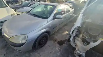 Véhicule à la ferraille OPEL CORSA C (X01)  de l'année 2001 alimenté Y 17 DTL