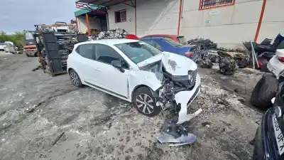 Veículo de Sucata RENAULT CLIO V (B7_)  do ano 2022 alimentado K9K 872,K9K 876