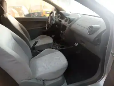 Здавання транспортного засобу ford fiesta (cbk) ambiente року 2004 потужний f6ja