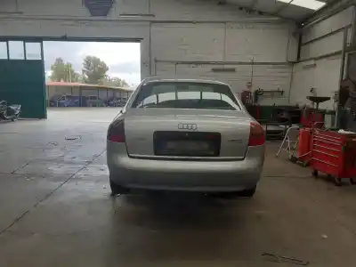 Veículo de Sucata audi a6 berlina (4b2) 2.5 v6 24v tdi do ano 2001 alimentado akn
