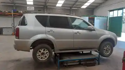 Veículo de Sucata ssangyong rexton 2.9 turbodiesel cat do ano 2005 alimentado 662la