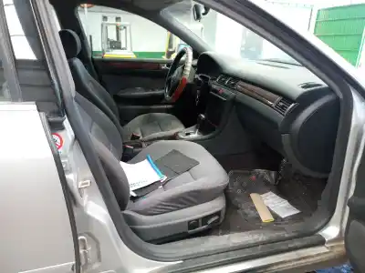 Veículo de Sucata AUDI A6 BERLINA (4B2) 2.8 do ano 2000 alimentado AQD