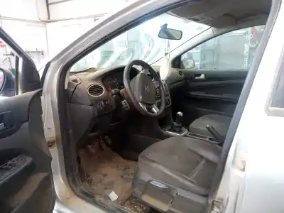 Veicolo di demolizione ford focus berlina (cap) ghia dell'anno 2006 alimentato kkda