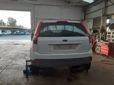 Здавання транспортного засобу ford fiesta (cbk) ambiente року 2006 потужний f6jb